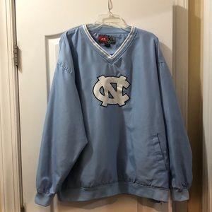 UNC pullover with pockets